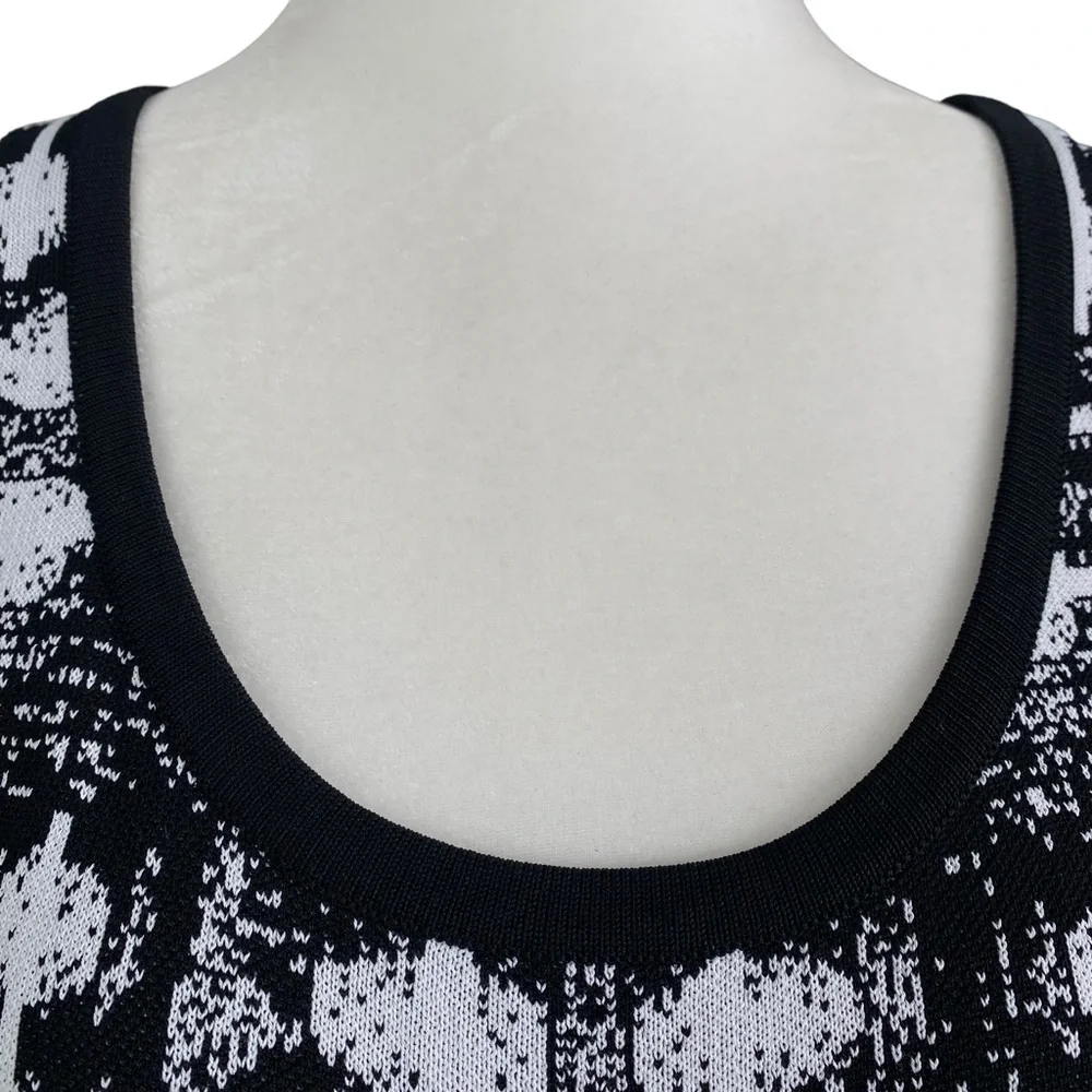Carmen Marc Valvo Stretch Knit Sweater Midi Dress Black White Print Medium